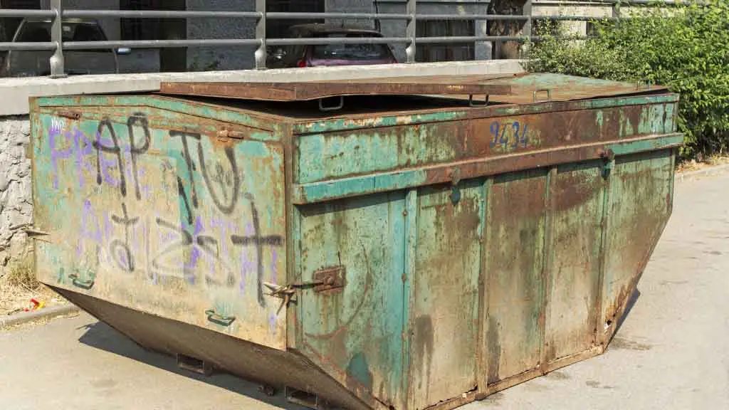 Is dumpster diving legal in Rhode Island