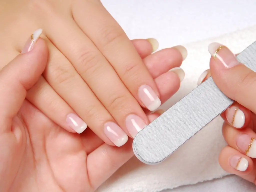 long lasting halloween nails sustainable tips that actually work with eco friendly products sustainable halloween manicure with non toxic nail polish and top coat halloween nail care routine for long lasting eco friendly nails spooky nail art design with long lasting halloween nails tutorial