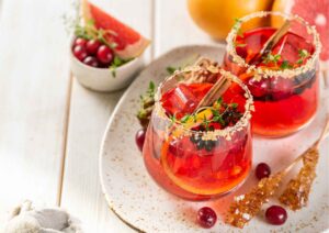 Low-Waste Thanksgiving Drinks & Bar Ideas