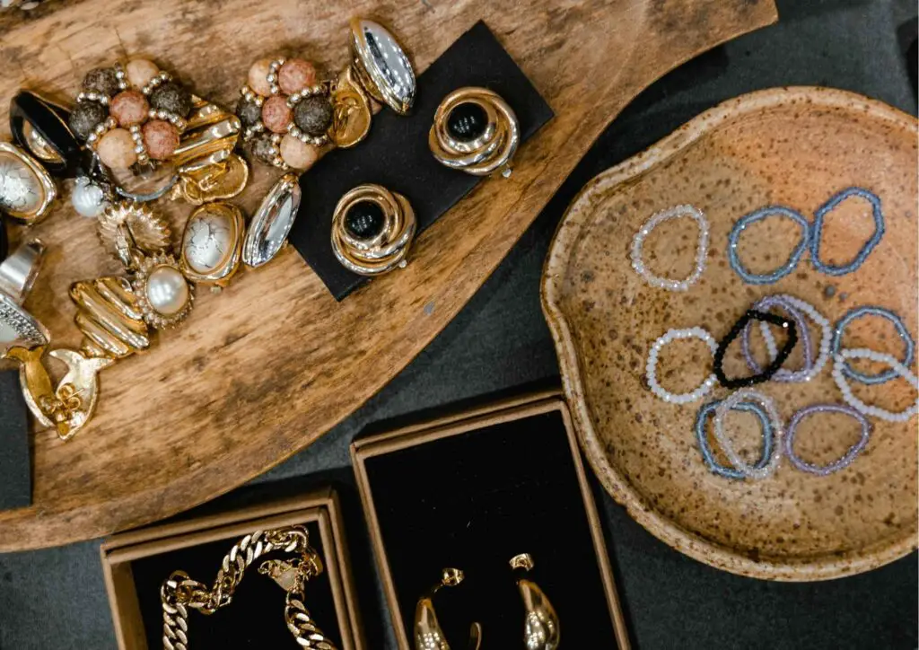 Zero-Waste Christmas Outfit Accessories The Finishing Touches Without Waste