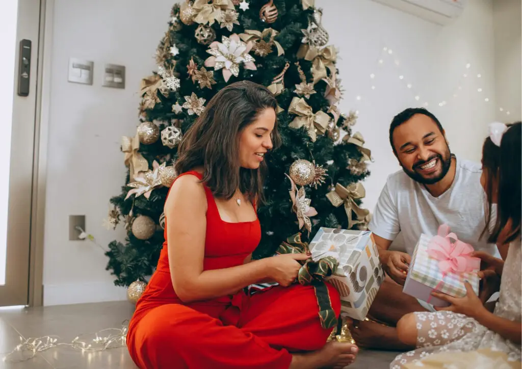 Zero Waste Christmas Wrapping Games Fun & Eco-Friendly Gift Presentation